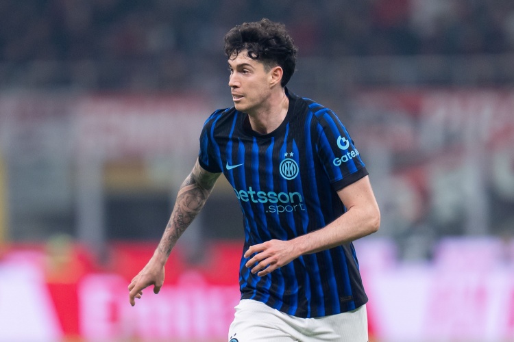 kaiyun.com-每体：巴斯托尼红牌致意大利出局，糟糕状态恐引巴萨重新评估